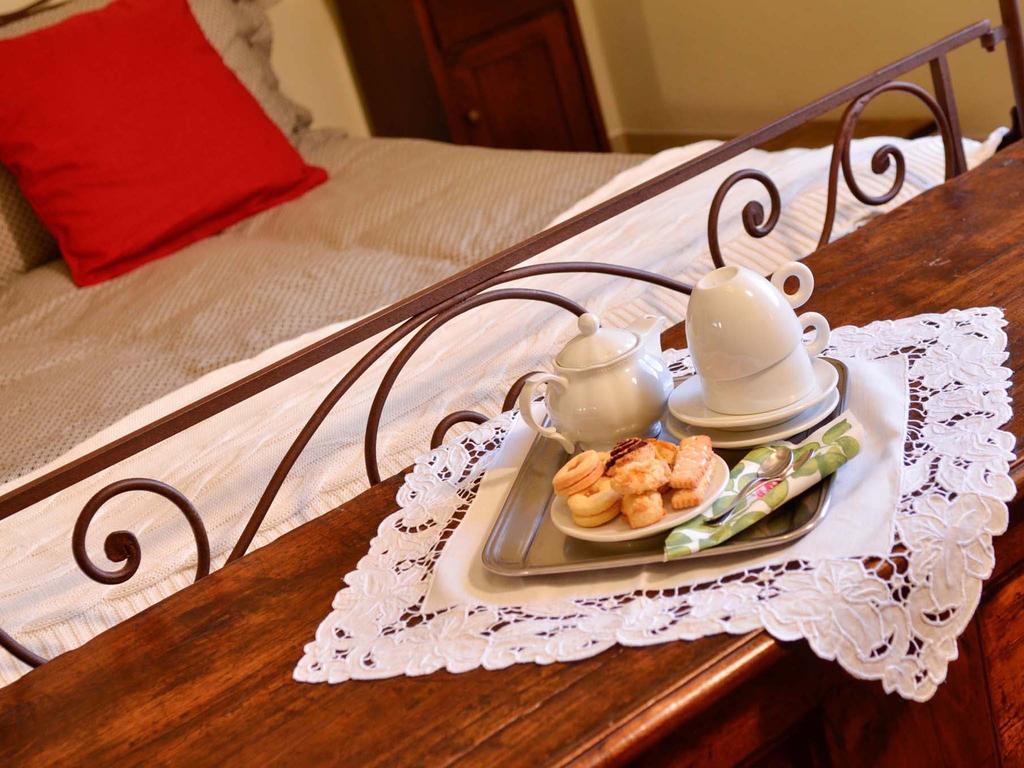 B&B Vicolo Della Scala Cortona Luaran gambar