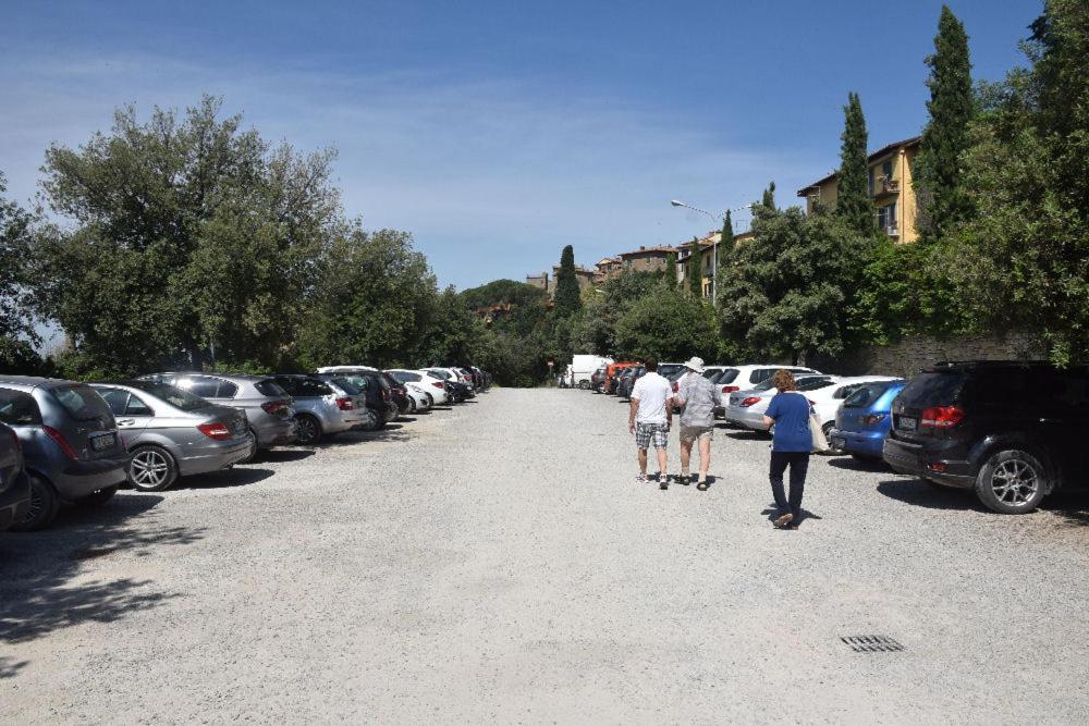 B&B Vicolo Della Scala Cortona Luaran gambar